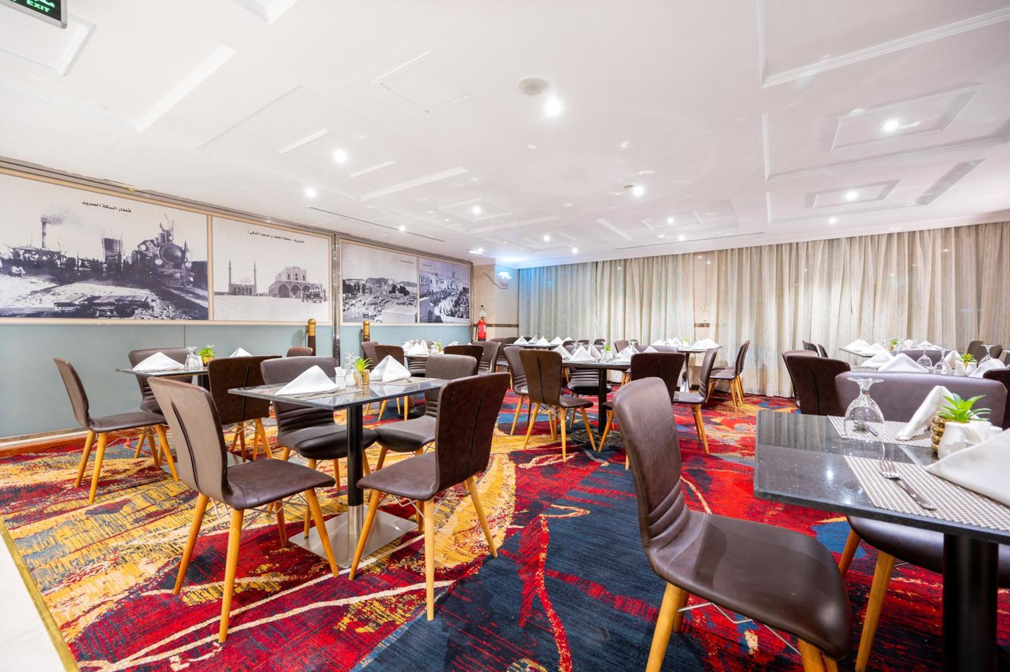 Shaza Regency Plaza Al Madinah Hotel Medina Ngoại thất bức ảnh The lounge at the airport