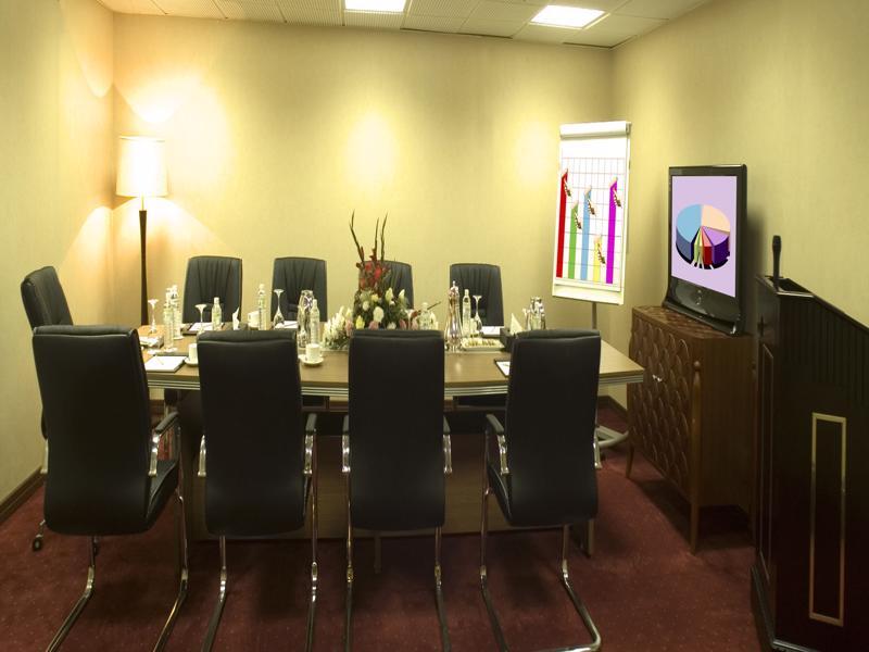 Shaza Regency Plaza Al Madinah Hotel Medina Ngoại thất bức ảnh A meeting room