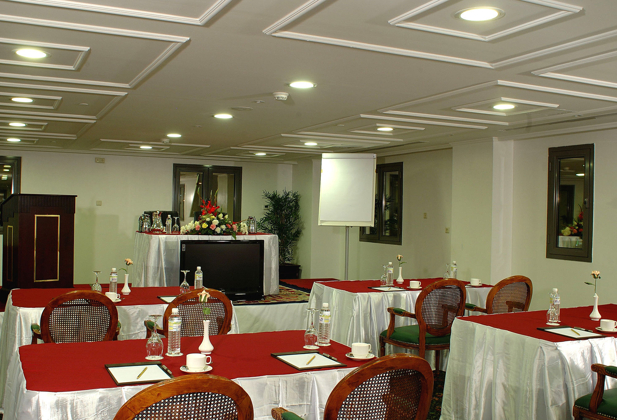 Shaza Regency Plaza Al Madinah Hotel Medina Ngoại thất bức ảnh Meeting room